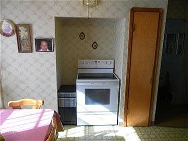 4th image of 13122 Highlandview Ave