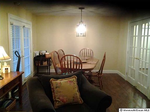 4th image of 2240 Mount Hope Ln