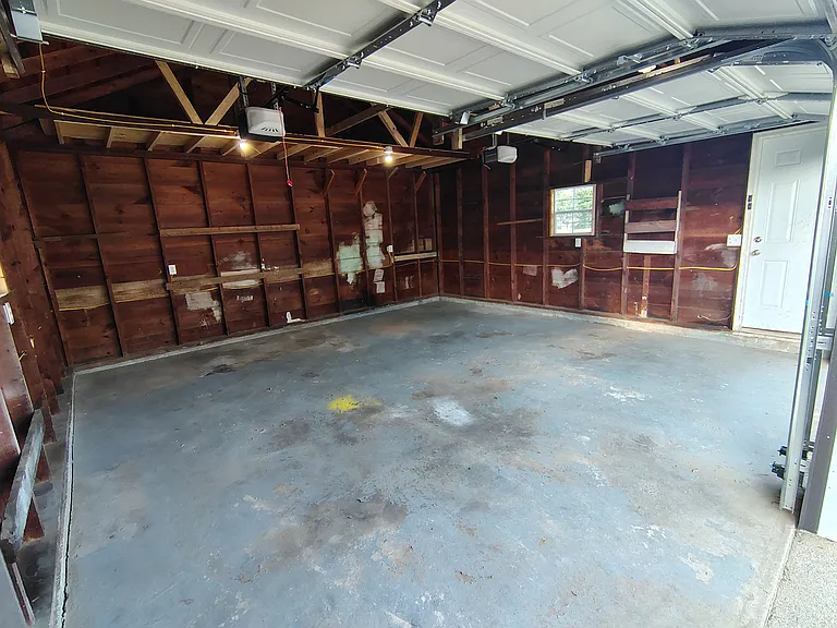 1112 Franklin St — Photo 5