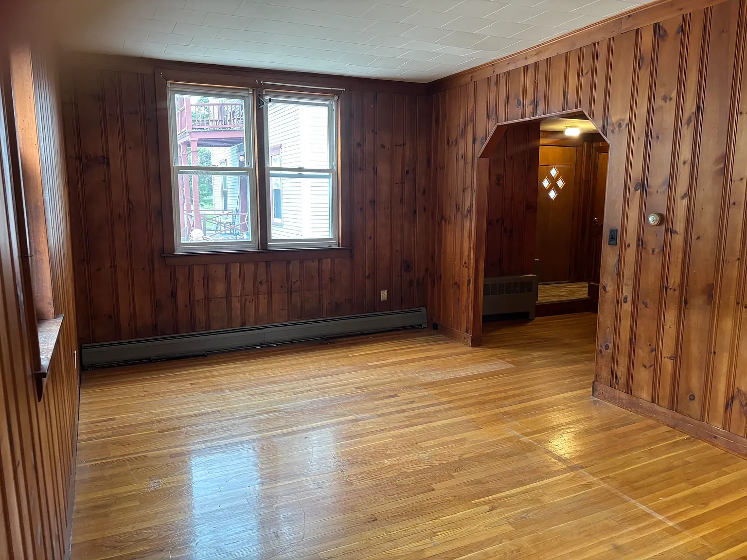 2 bed, 1.0 bath, 960 sqft, $1,395 — Photo 1