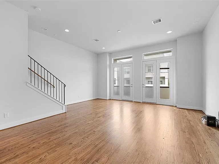 4213 Schuler St — Photo 10