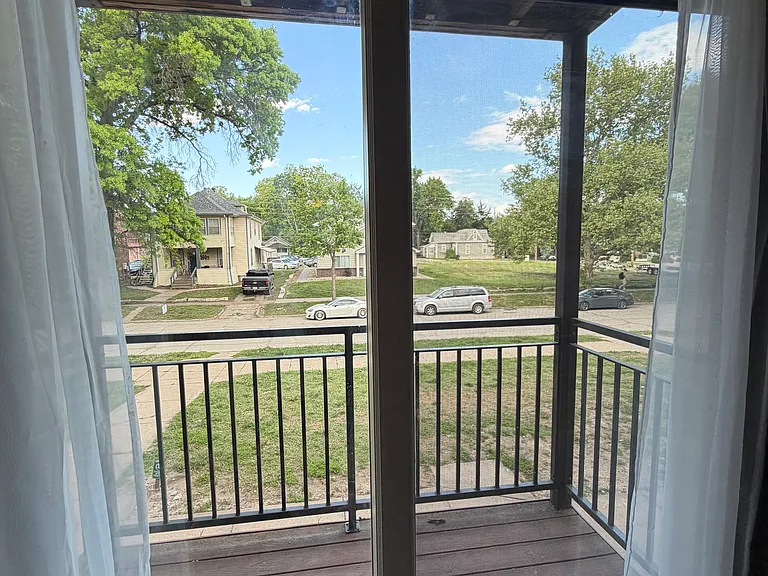 1111 Vattier St #10 — Photo 12
