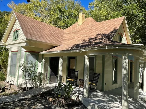 332 Dairy Hollow Rd, Eureka Springs, AR 72632