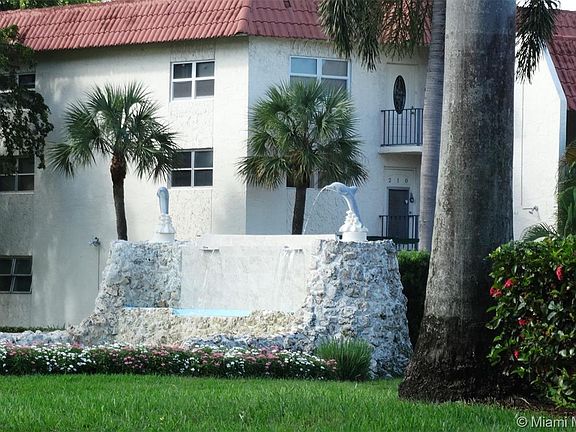 3rd image of 9220 S Hollybrook Lake Dr APT 109
