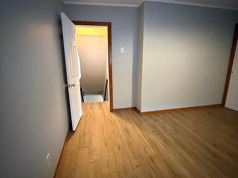 1109 Garfield St — Photo 17