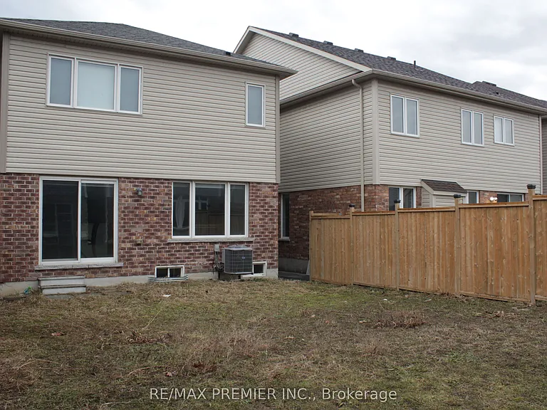 51 Mullholland Ave — Photo 33