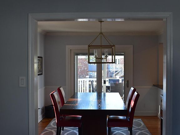 4th image of 6633 Melrose Dr