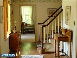1st image of 207 Hutchinson Ave
