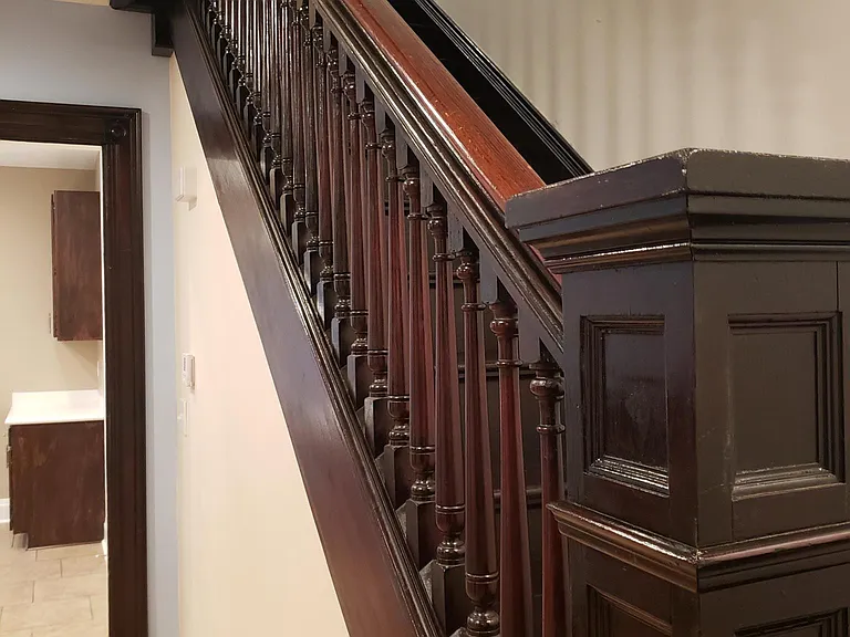 250 Linden Ave — Photo 1