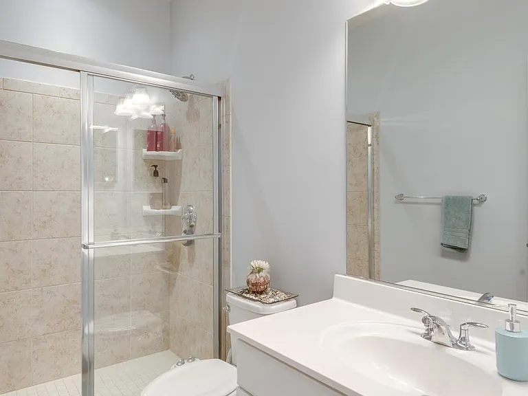 23564 Buckland Farm Ter — Photo 35