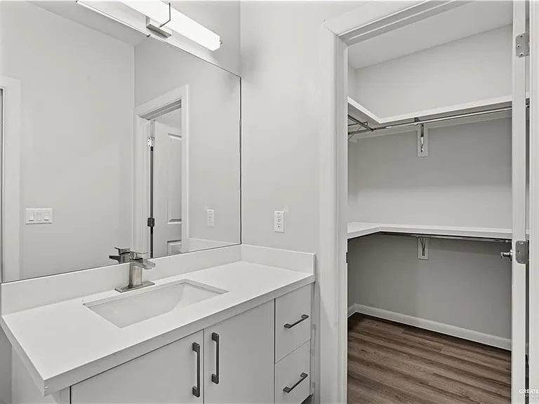 3512 Vanessa Ln #2 — Photo 11