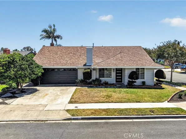 10807 Mitchell Dr, Stanton, CA 90680