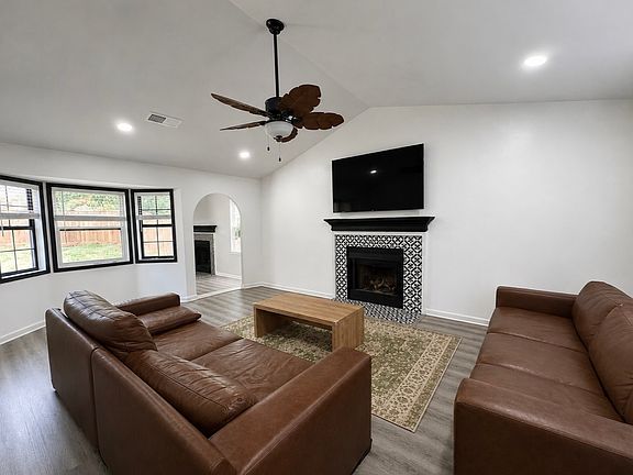 2nd image of 4794 Wyndam Dr
