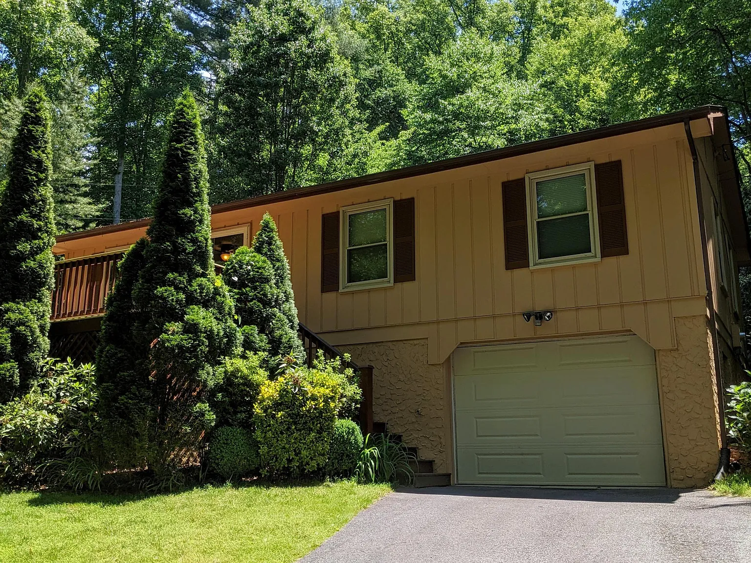 3 bed, 1650 sqft, $2,300 — Photo 2