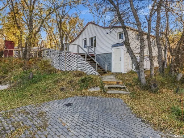 317 2nd Avenue, Regina Beach, SK S0G 4C0