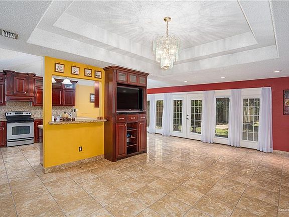 5th image of 1801 Crown Pointe Blvd