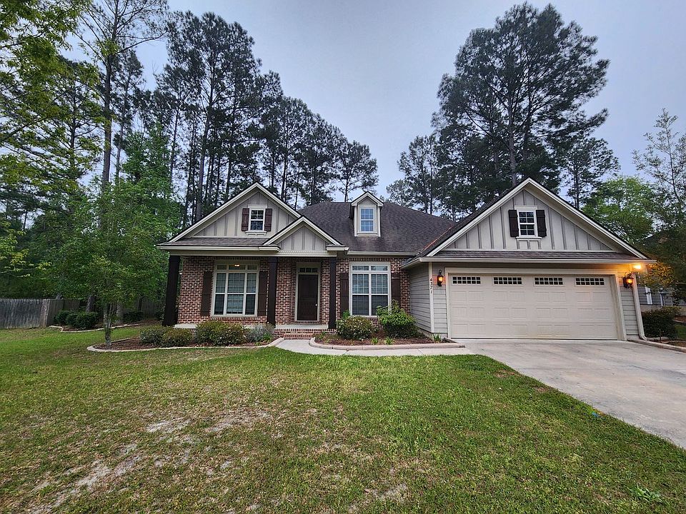 1st image of 4371 Kenilworth Cir