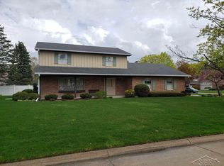 1116 Sunny Ln, Saginaw, MI