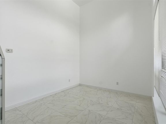 4th image of 5001 Spicewood Dr