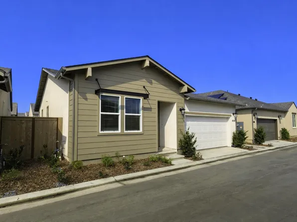 4178 Agnes Ln, Madera, CA 93636