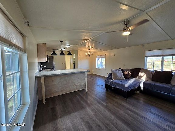 2nd image of 3845 Petersen Rd