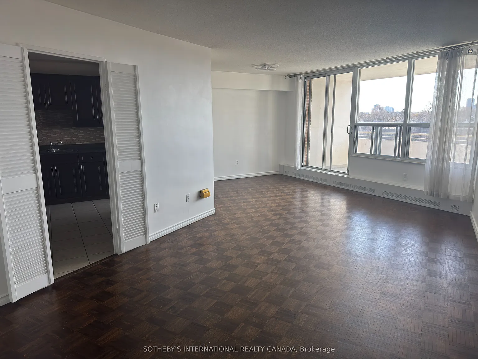 3 bed, $2,750 — Photo 2