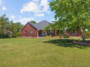 620 Williams Dr, Sulphur, OK 73086