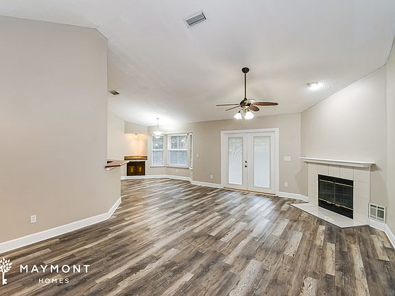 4th image of 305 Tara Glenn Ln