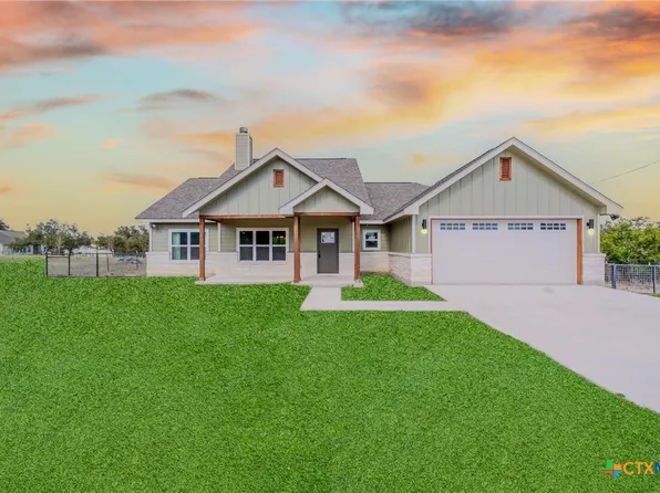 588 Primrose Path, Canyon Lake, TX 78133