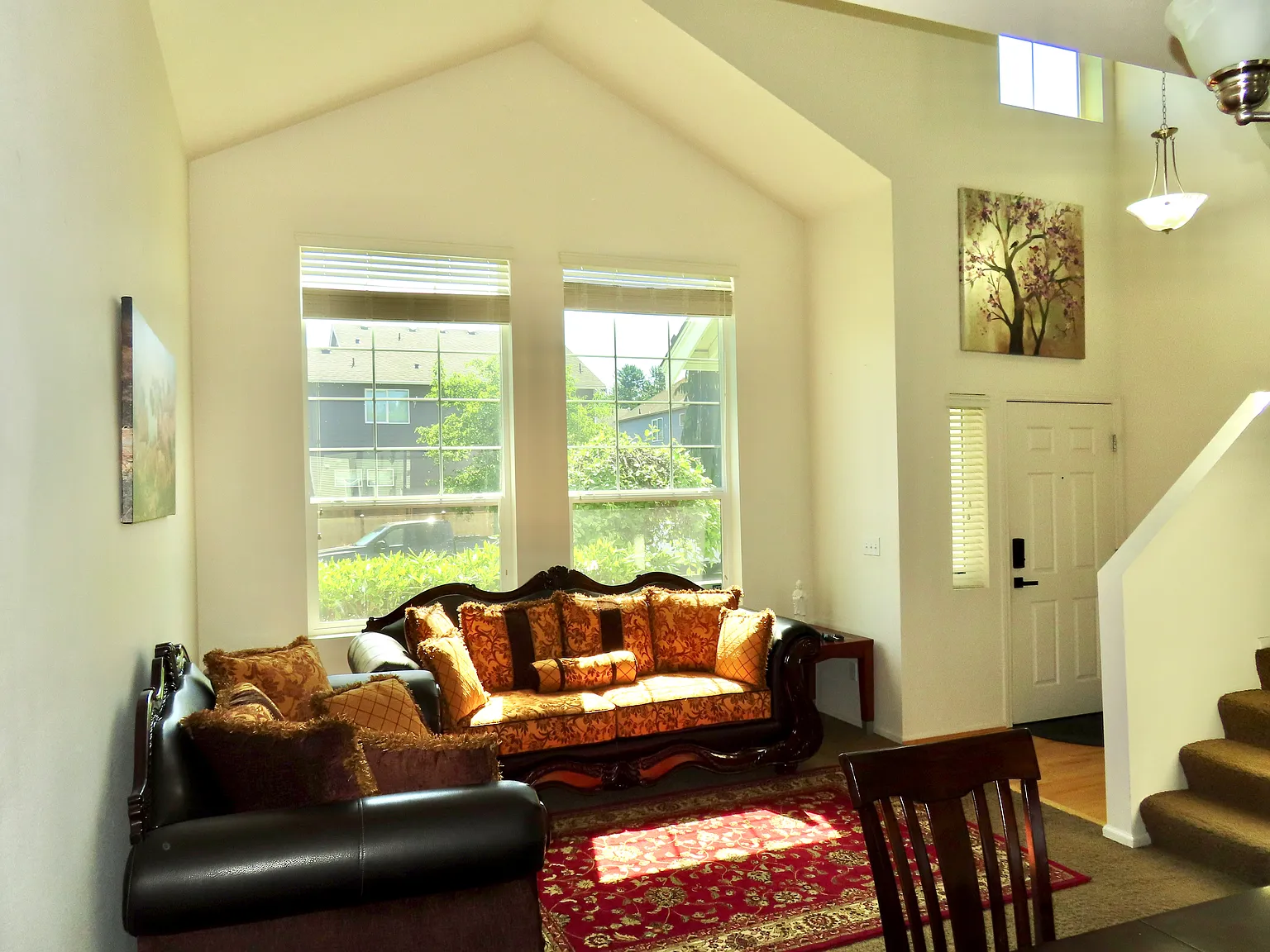 3 bed, 2.5 bath, 1576 sqft, $3,100 — Photo 4