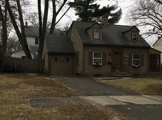 817 Dickinson St, Springfield, MA 01108