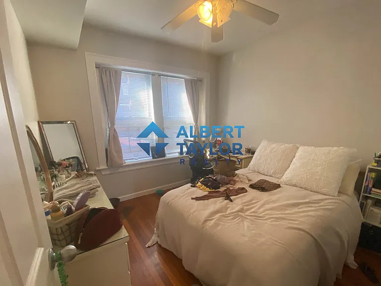 1942 Beacon St #1 — Photo 3