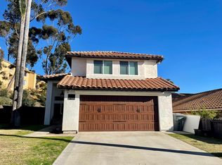 2088 Oakcreek Ct, Vista, CA 92081