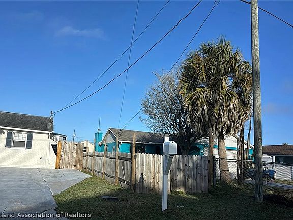 3rd image of 13309 Sunfish Dr