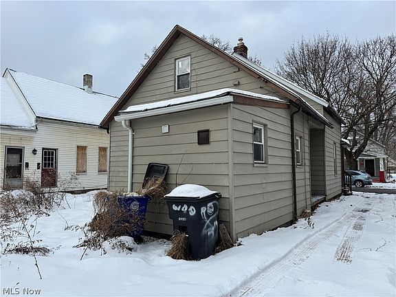 3rd image of 6100 Gertrude Ave