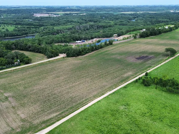 37449 340th St, Redwood Falls, MN 56283