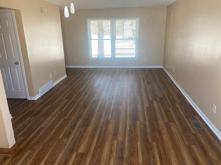 5969 NE 11th Ct — Photo 11