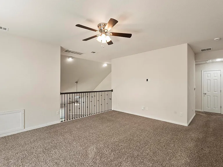 272 Nantucket Cir — Photo 20