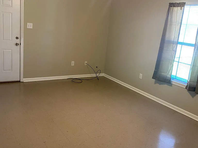 2704 Cypress St — Photo 5