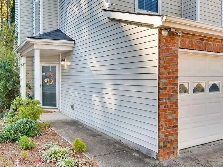 635 Chantress Ct — Photo 9
