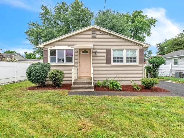 33 Lemay St, Chicopee, MA 01013