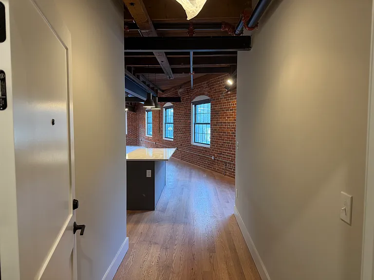 1665 Main Street — Photo 53