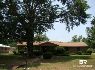 623 E Pedigo Ave, Foley, AL 36535
