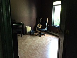 Den(off from Family Rm)