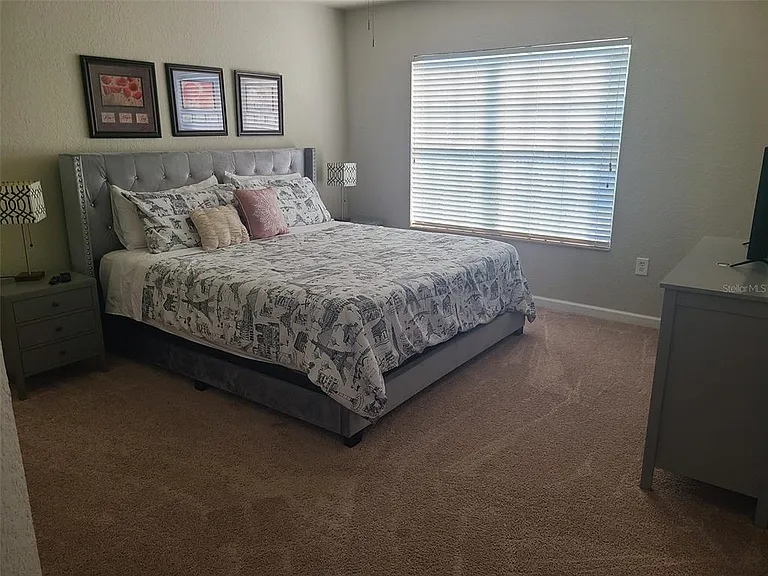 Old Kent Cir — Photo 3
