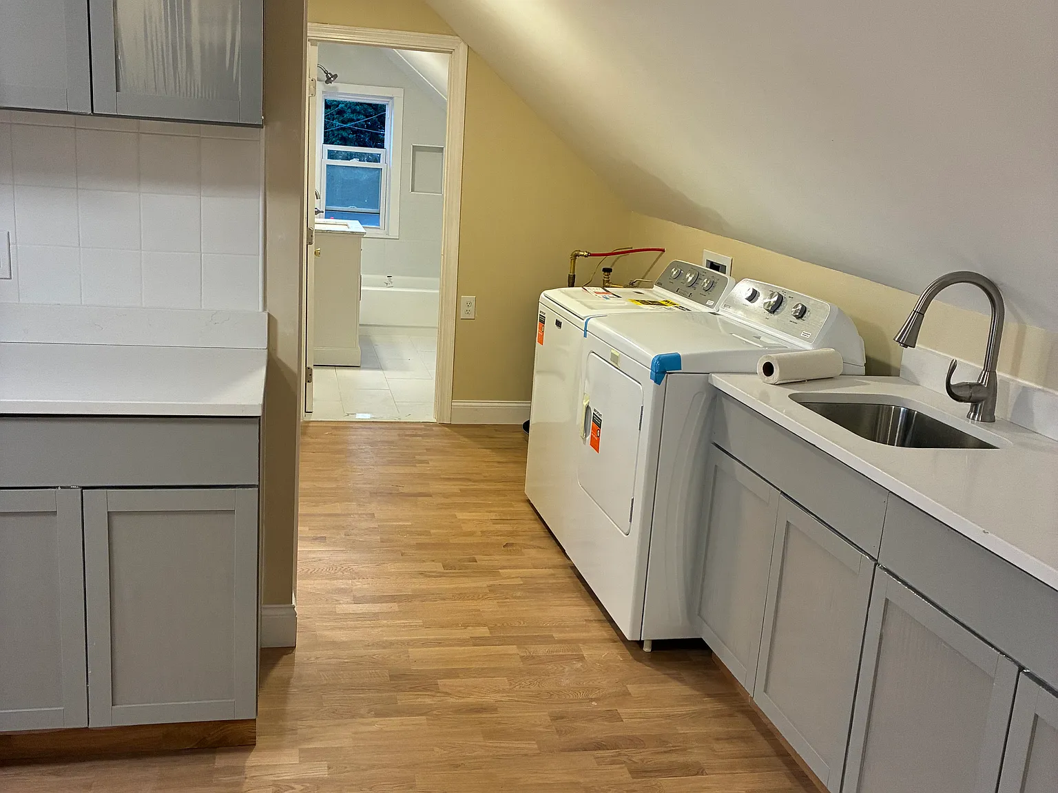 108 Vernon St — Photo 4
