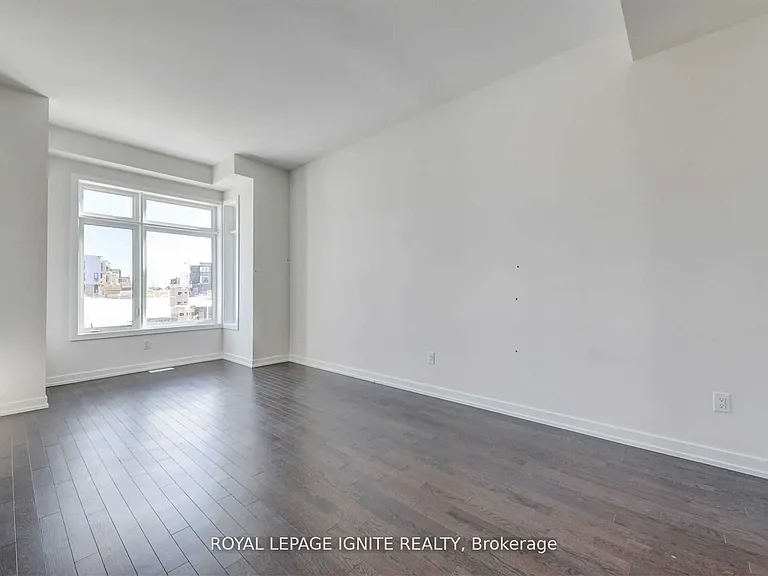 56 Rustle Woods Ave — Photo 8