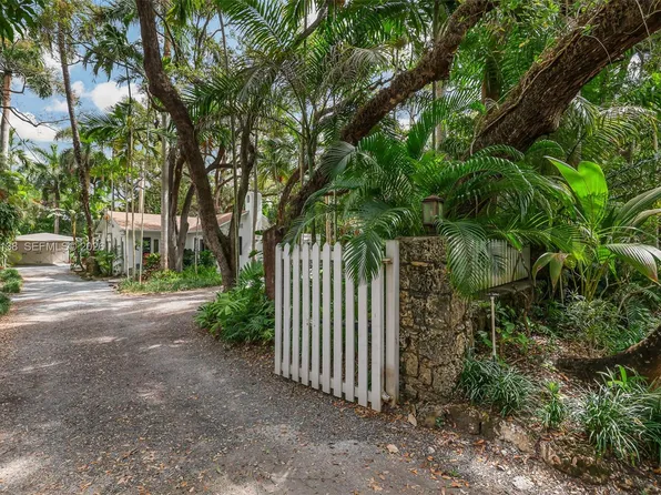 2925 Seminole St, Miami, FL 33133