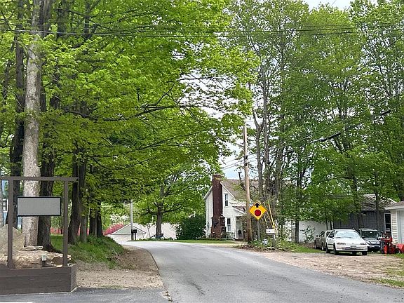 4th image of 4 McKabe Rd