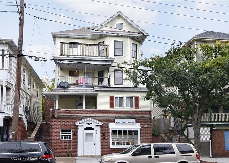1st image of 925 Atwells Ave